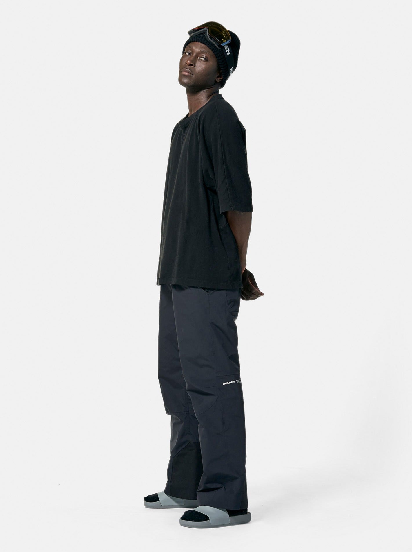 Man All Mountain Pant - Black - left side