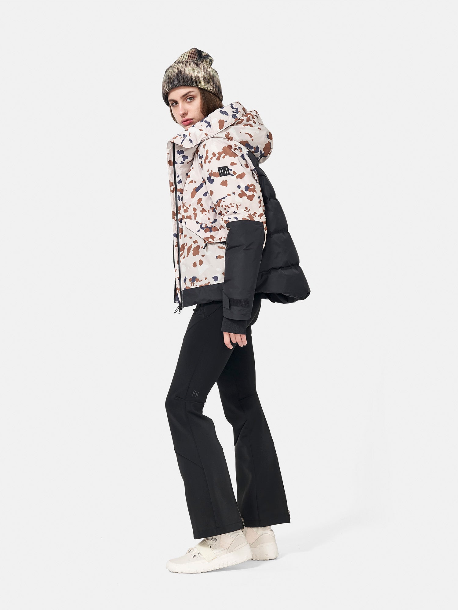 Woman Cropped Down Alpine Jacket - Leopard Camo